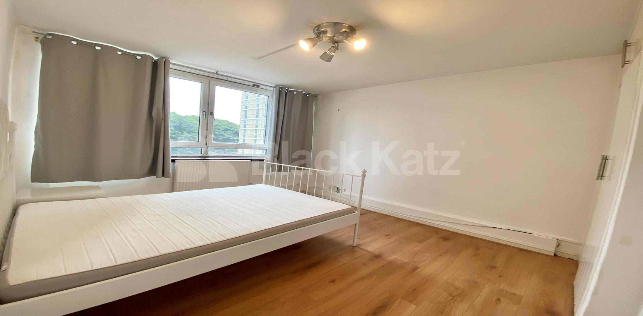 			LET , 3 Bedroom, 1 bath, 1 reception Apartment			 Rolls Road, Bermondsey
